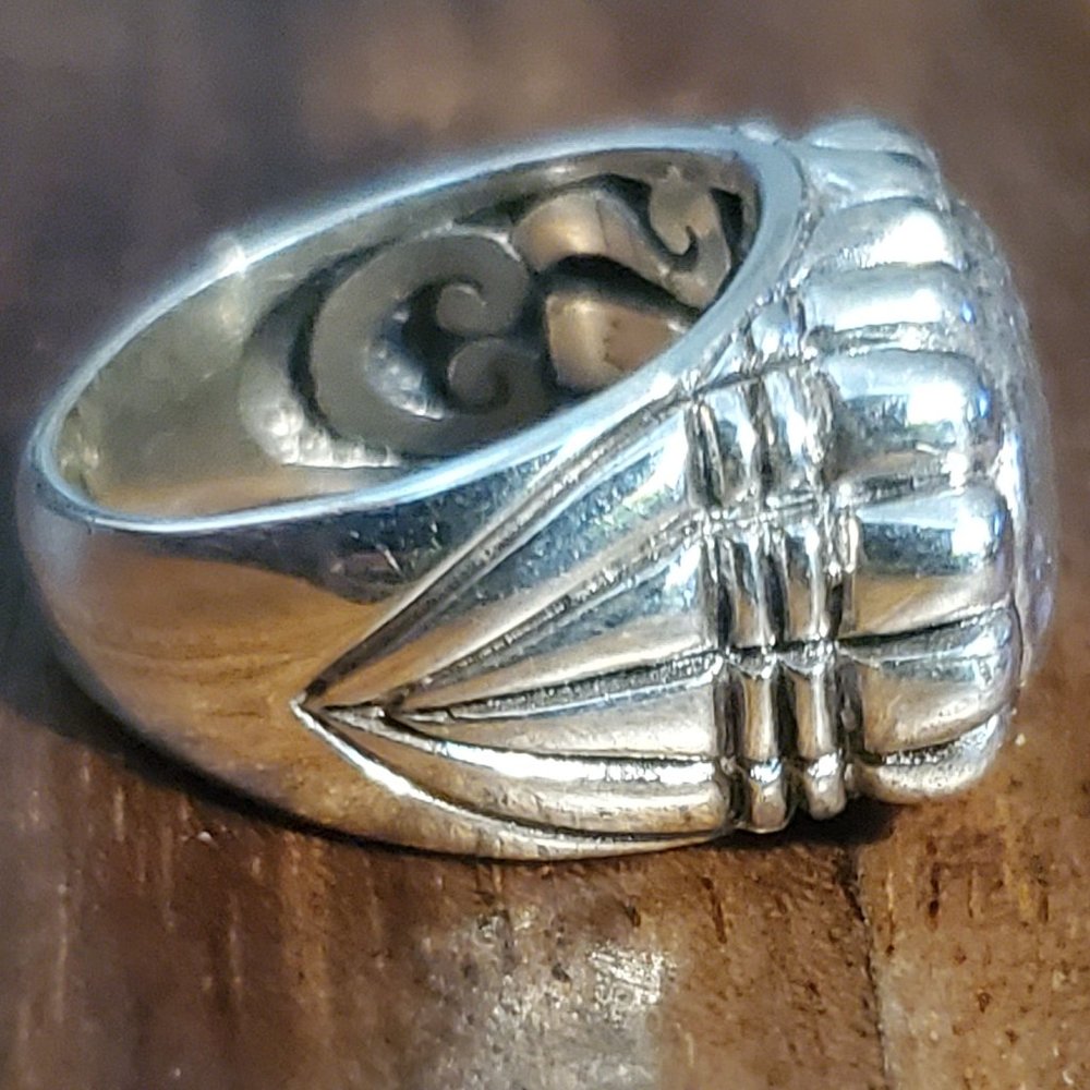 Beautiful Solid Sterling Silver Ring - image 8